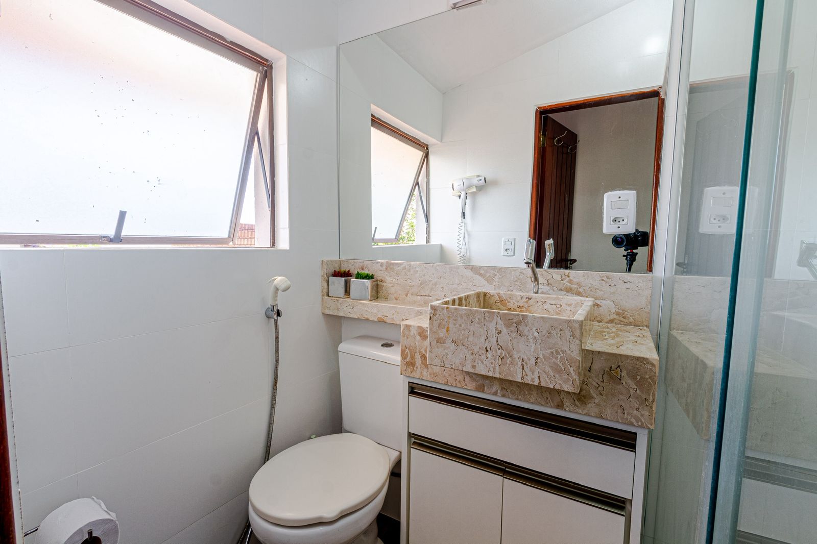 WhatsApp Image 2025-11-26 at 15.39.57 (2)